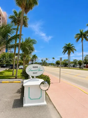 5255 Collins Avenue Miami Beach FL 33140