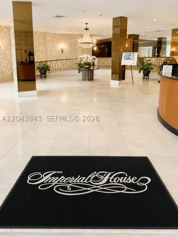 5255 Collins Avenue Miami Beach FL 33140