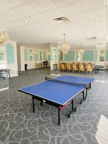 5255 Collins Avenue Miami Beach FL 33140