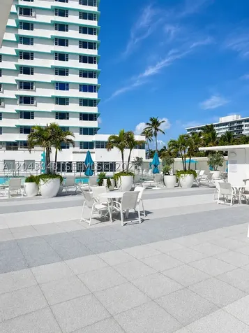 5255 Collins Avenue Miami Beach FL 33140