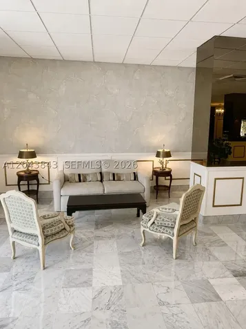 5255 Collins Avenue Miami Beach FL 33140