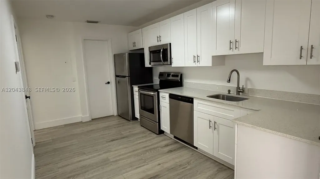 411 SE 10th Street Hallandale Beach FL 33009
