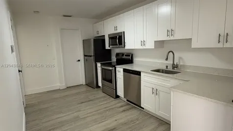 411 SE 10th Street Hallandale Beach FL 33009