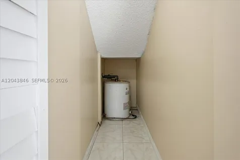 10528 SW 69th Terrace Miami FL 33173