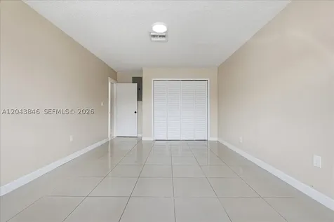 10528 SW 69th Terrace Miami FL 33173