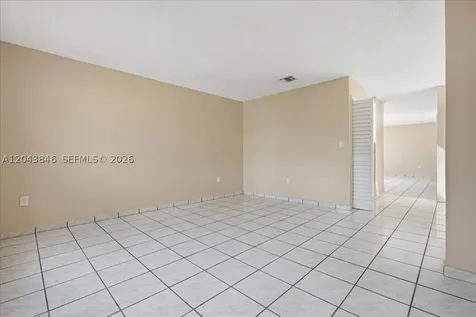 10528 SW 69th Terrace Miami FL 33173