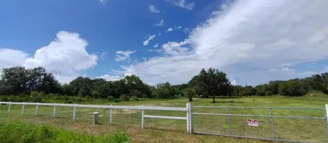18611 NW 304 Street Okeechobee FL 34972