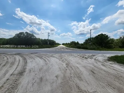 18611 NW 304 Street Okeechobee FL 34972