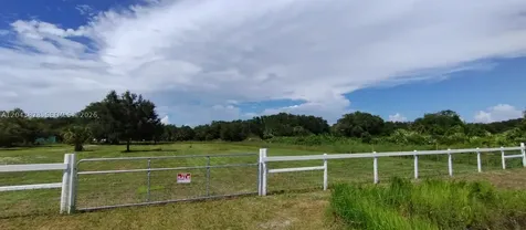 18611 NW 304 Street Okeechobee FL 34972