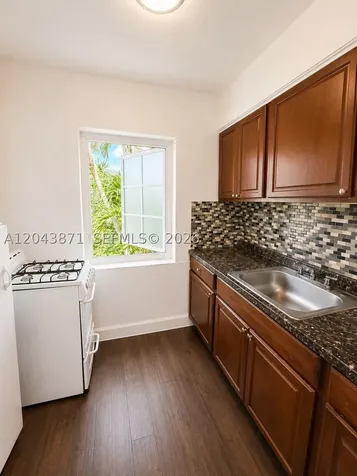 322 25th Street Miami Beach FL 33140