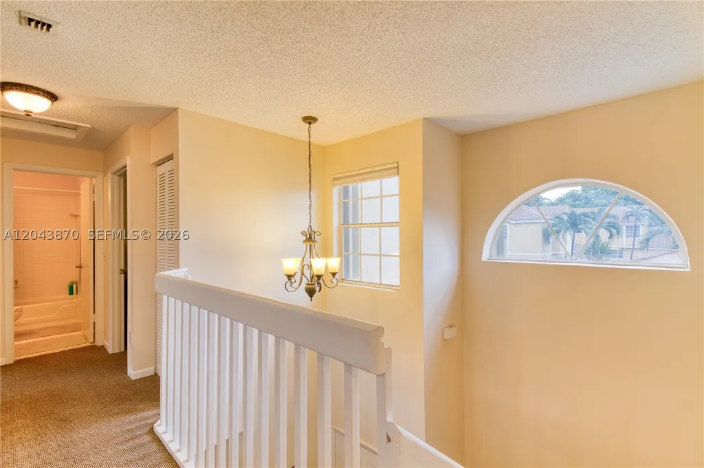 11415 Lakeview Drive Coral Springs FL 33071