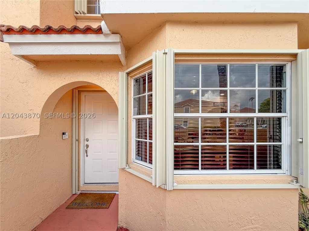 11415 Lakeview Drive Coral Springs FL 33071
