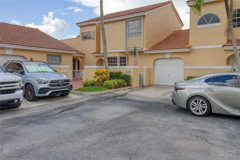11415 Lakeview Drive Coral Springs FL 33071