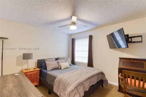 11415 Lakeview Drive Coral Springs FL 33071