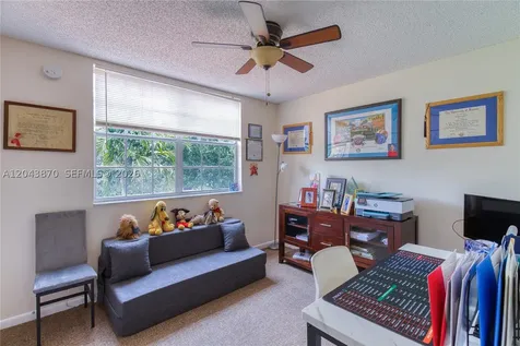 11415 Lakeview Drive Coral Springs FL 33071