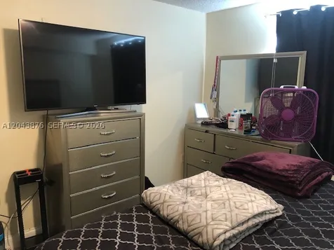 11155 SW 5th Place Pembroke Pines FL 33025