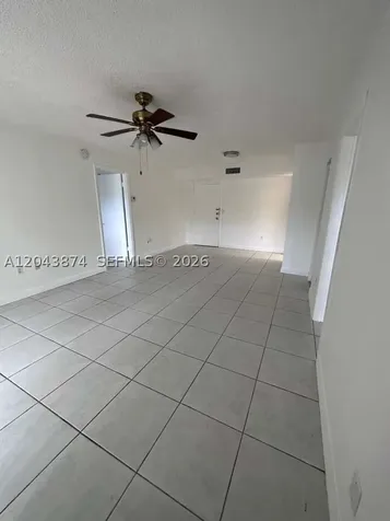 4805 NW 7th Street Miami FL 33126