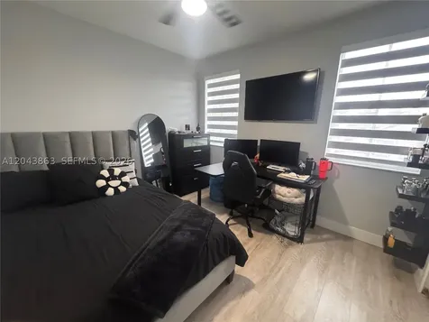 15376 SW 13th Terrace Miami FL 33194