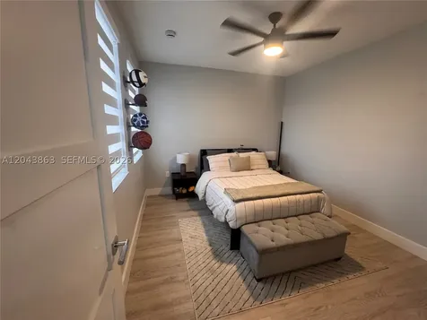 15376 SW 13th Terrace Miami FL 33194