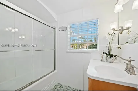 1056 Harrison Street Hollywood FL 33019