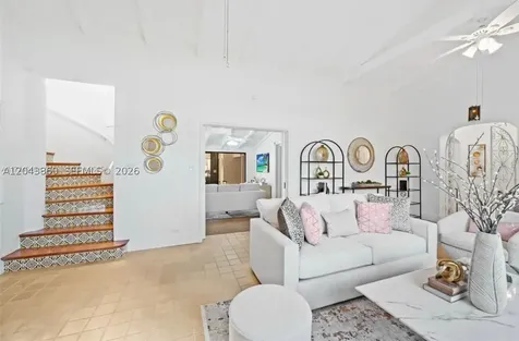 1056 Harrison Street Hollywood FL 33019