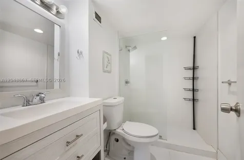 150 SE 25th Road Miami FL 33129
