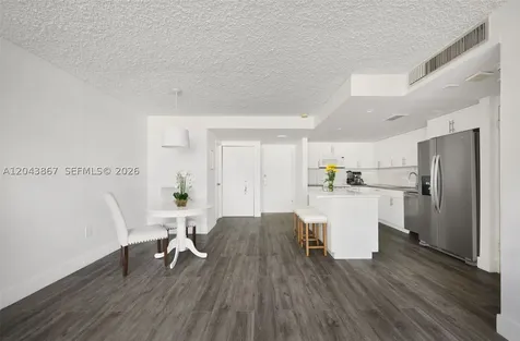 150 SE 25th Road Miami FL 33129