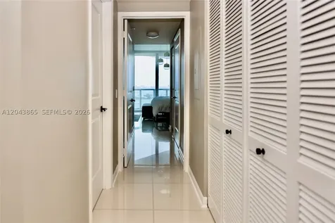 480 NE 30th Street Miami FL 33137