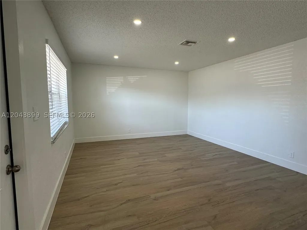899 NE 15th Street Fort Lauderdale FL 33304