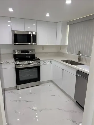 11123 NW 7th Street Miami FL 33172