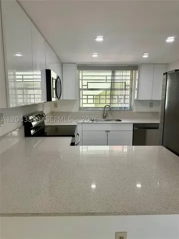 11123 NW 7th Street Miami FL 33172