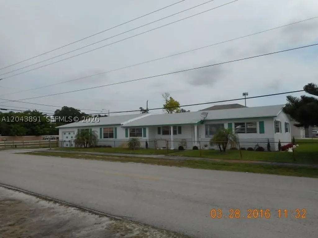 West Park FL 33023