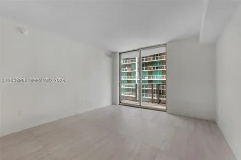 77 SE 5th Street Miami FL 33131