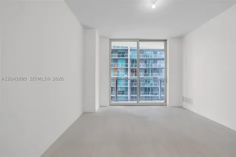 77 SE 5th Street Miami FL 33131