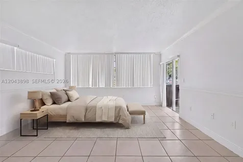 1780 NE 191st Street Miami FL 33179