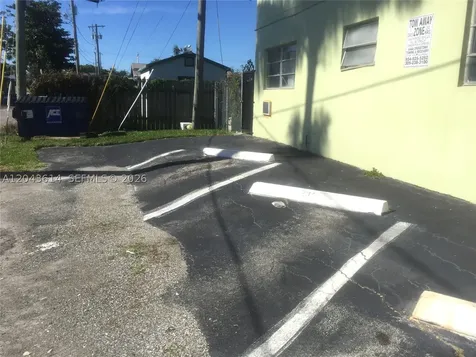 13 NE 2nd Avenue Dania Beach FL 33004