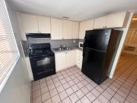 13 NE 2nd Avenue Dania Beach FL 33004