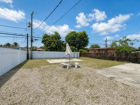 59 E 10th Street Hialeah FL 33010