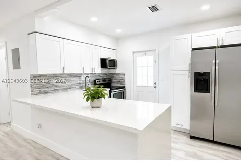 59 E 10th Street Hialeah FL 33010