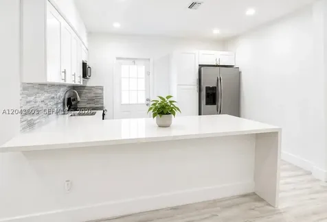 59 E 10th Street Hialeah FL 33010
