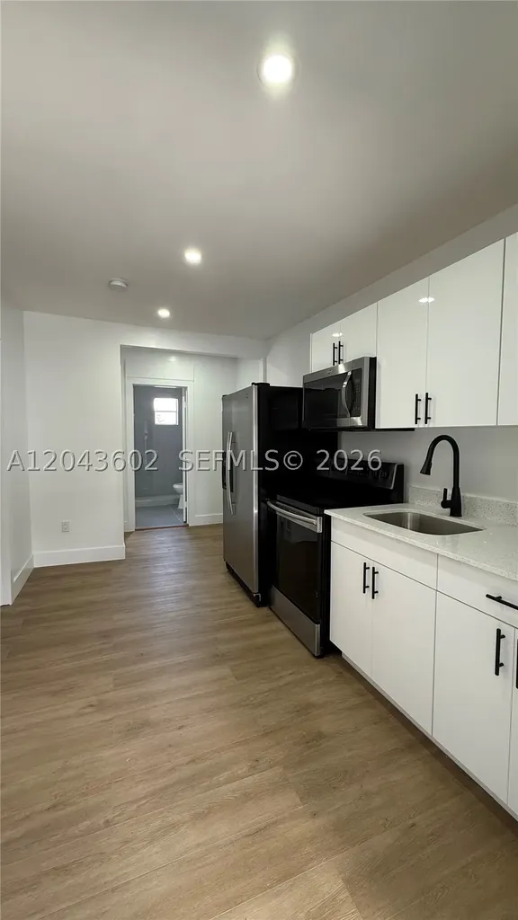 211 SW 10th Avenue Miami FL 33130