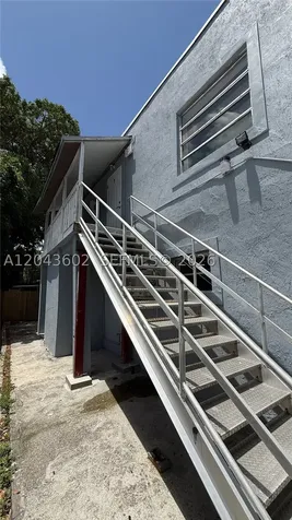 211 SW 10th Avenue Miami FL 33130