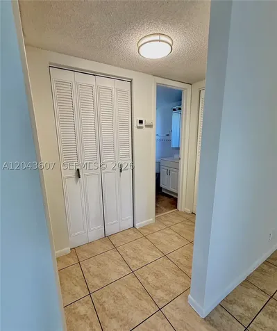 30 SE 4th Avenue Hallandale Beach FL 33009