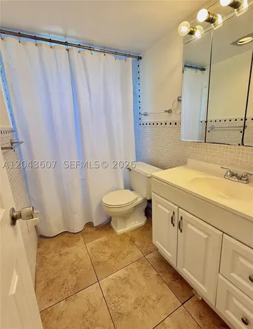 30 SE 4th Avenue Hallandale Beach FL 33009