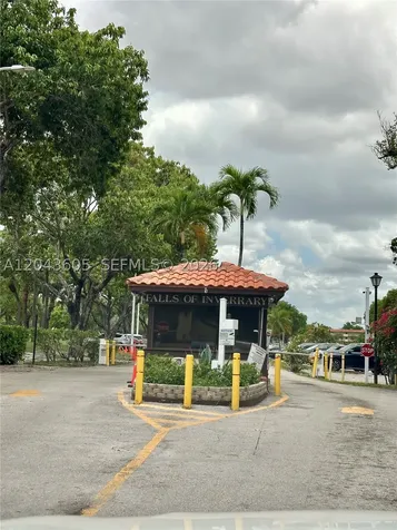 6201 N Falls Cir Drive Lauderhill FL 33319