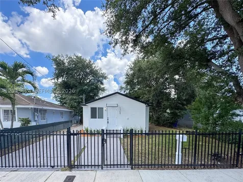 1369 NW 68th Terrace Miami FL 33147