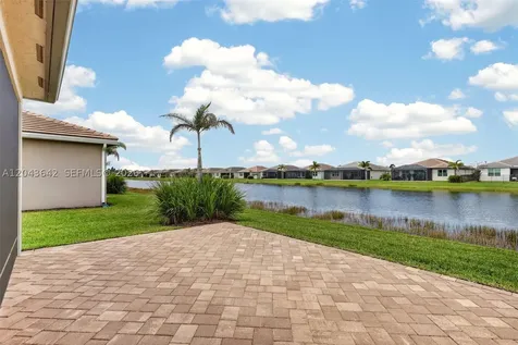 11662 SW Moon River Way Port St. Lucie FL 34987