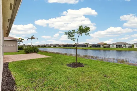 11662 SW Moon River Way Port St. Lucie FL 34987