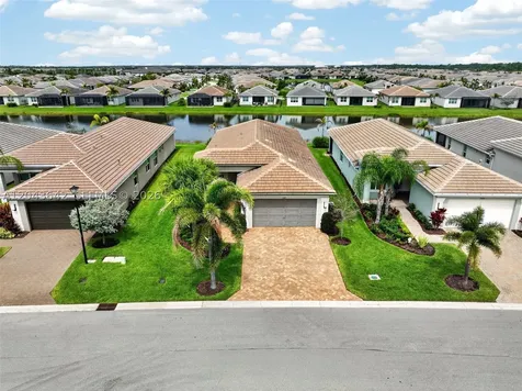11662 SW Moon River Way Port St. Lucie FL 34987