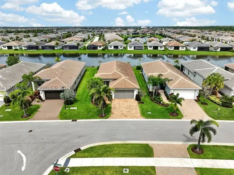 11662 SW Moon River Way Port St. Lucie FL 34987